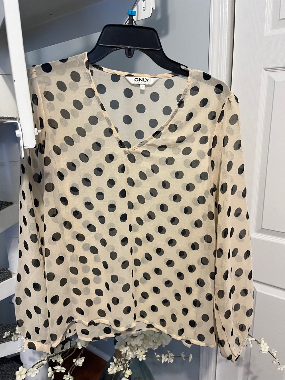 Only Sheer Beige Polka Dot V-Neck Long Sleeve Blouse size large